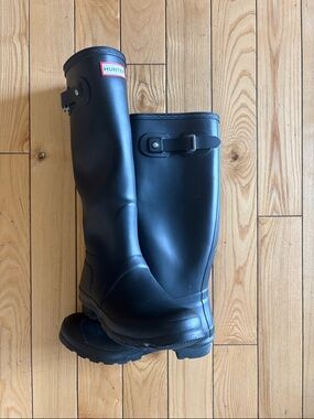 Hunter Black Tall Rain Boots